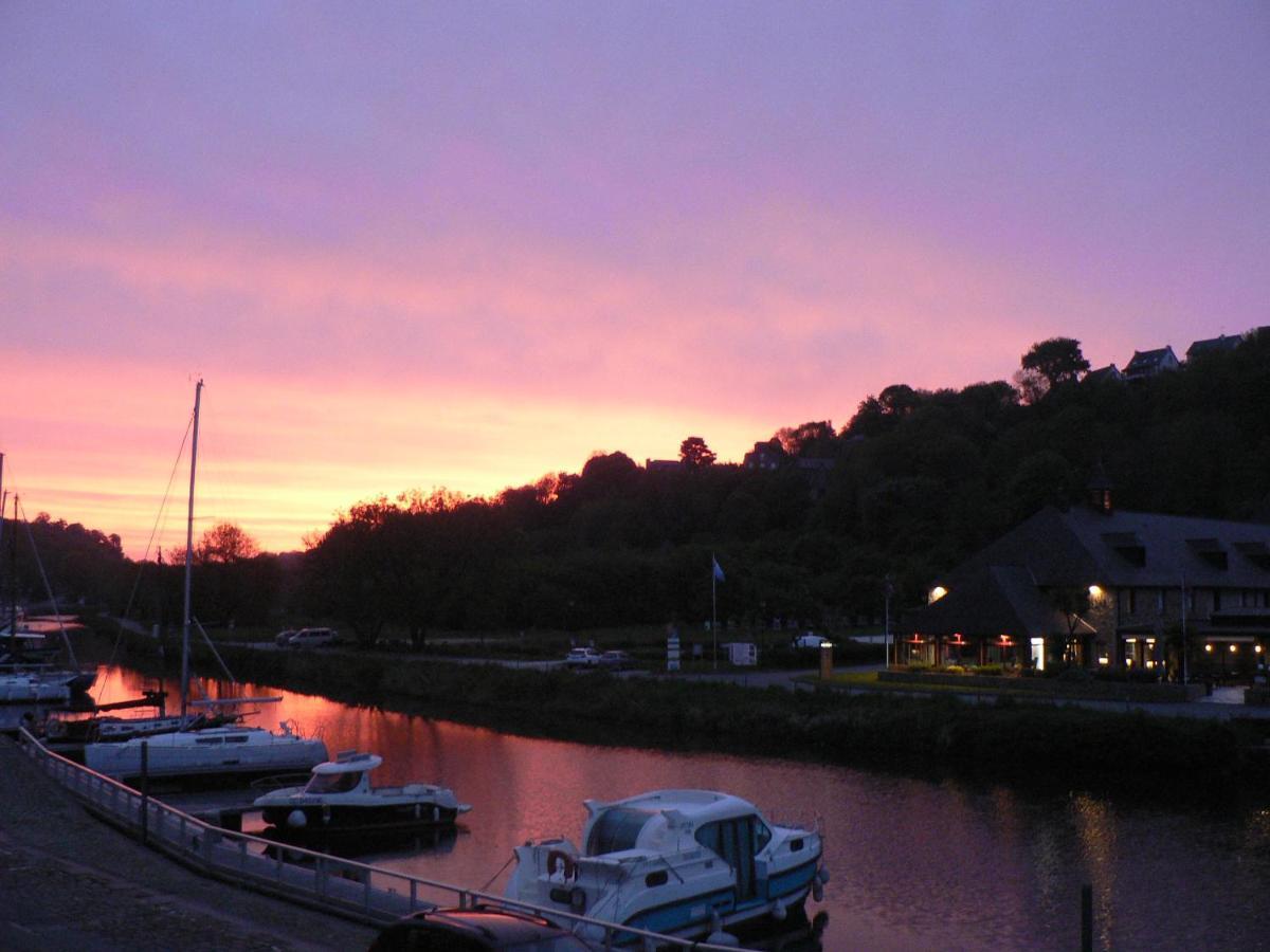 Confort Au Port De * Dinan